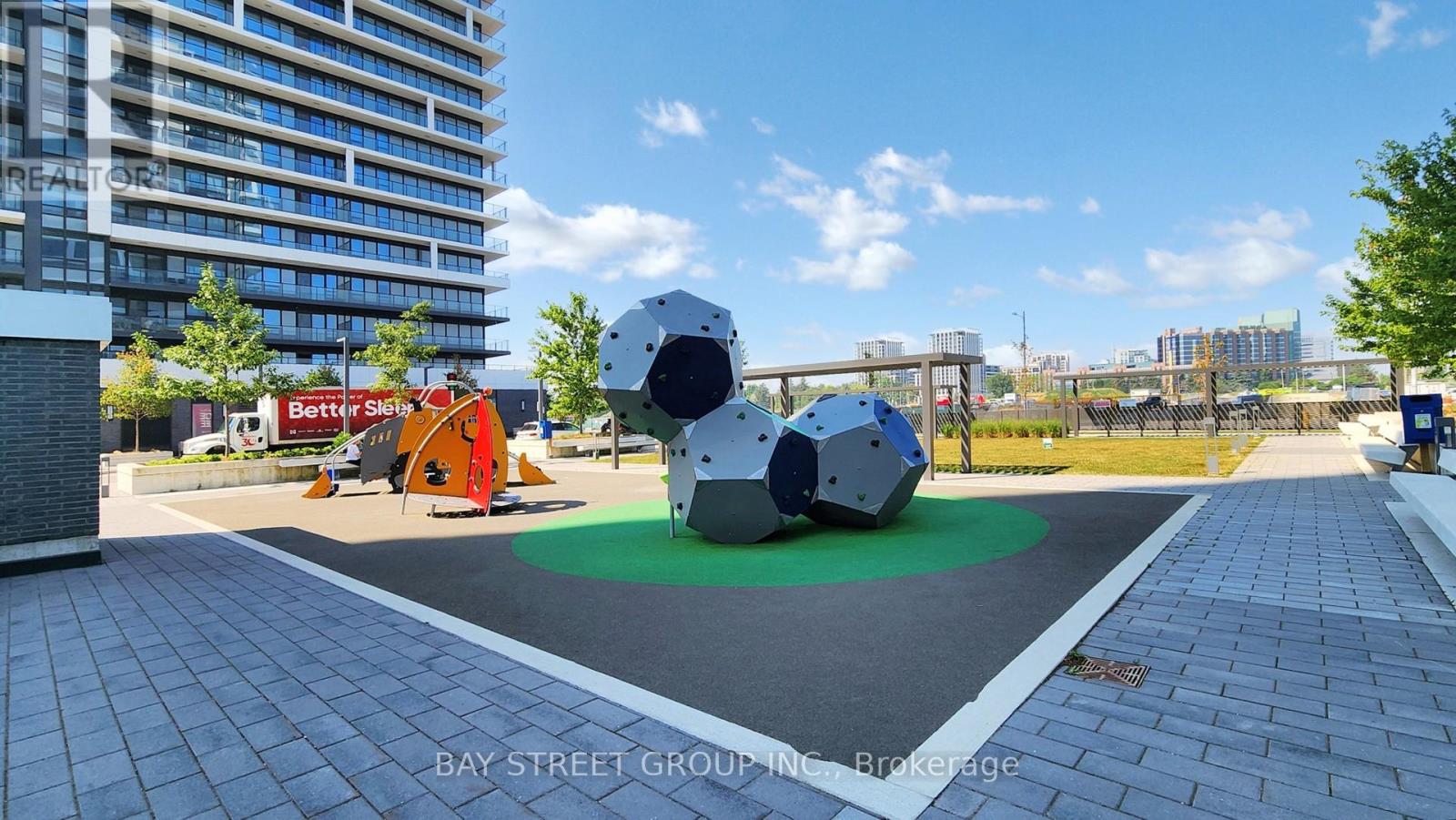 202 - 18 Water Walk Drive, Markham (Unionville), Ontario  L3R 6L5 - Photo 43 - N12885478