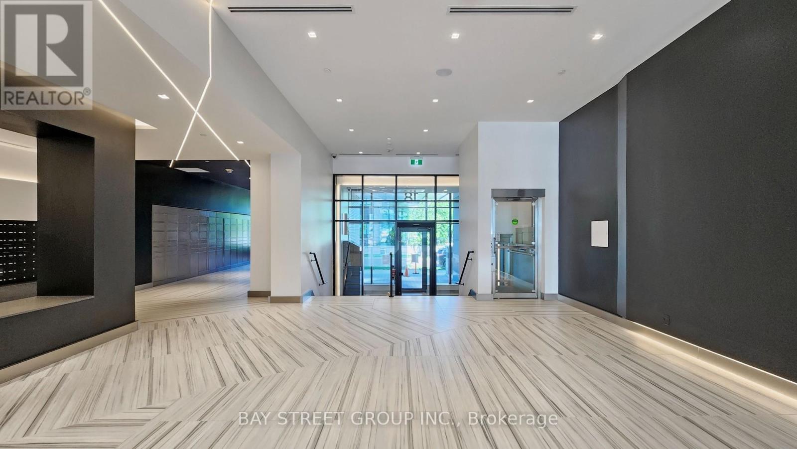 202 - 18 Water Walk Drive, Markham (Unionville), Ontario  L3R 6L5 - Photo 47 - N12885478