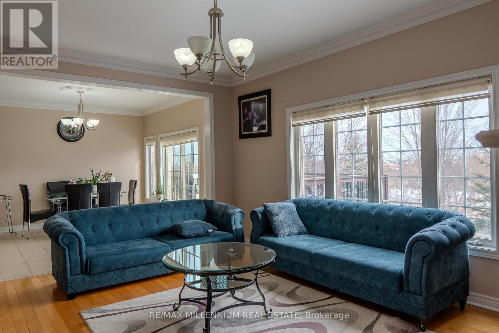 87 Warbler (Main & 2nd Floors) Avenue, Vaughan, Ontario  L6A 0X7 - Photo 17 - N12885510