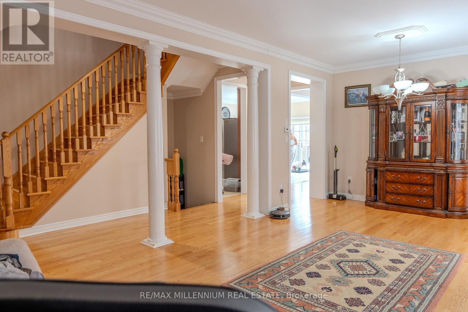 87 Warbler (Main & 2nd Floors) Avenue, Vaughan, Ontario  L6A 0X7 - Photo 7 - N12885510