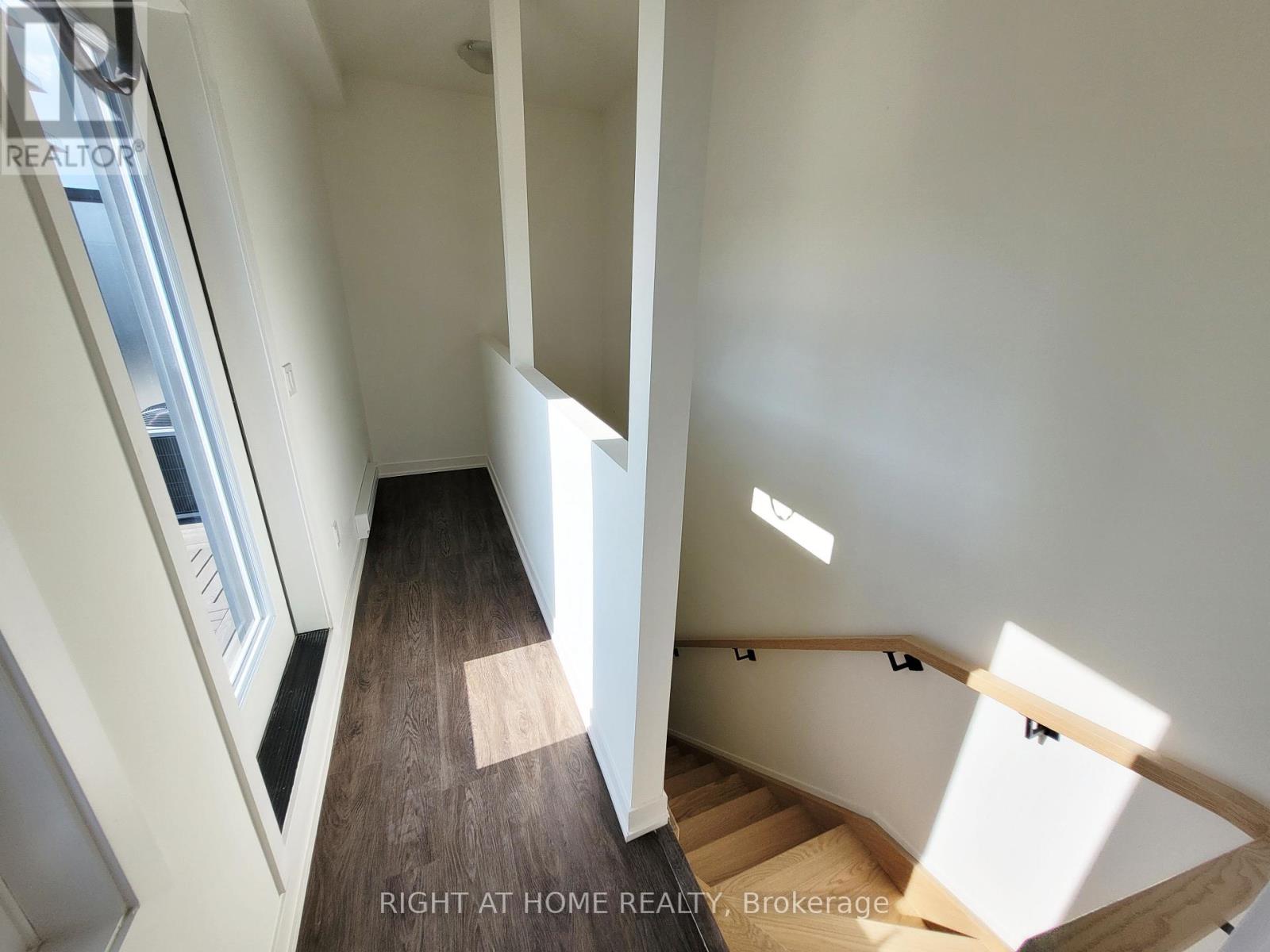 911 - 2 Steckley House Lane, Richmond Hill, Ontario  L4S 0N4 - Photo 23 - N12885530