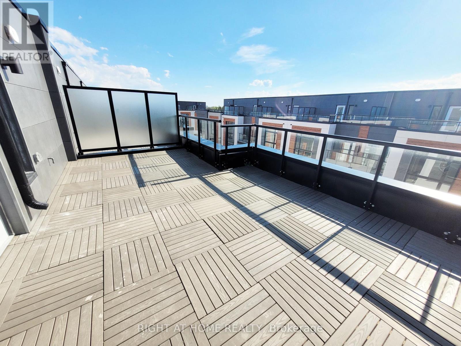 911 - 2 Steckley House Lane, Richmond Hill, Ontario  L4S 0N4 - Photo 24 - N12885530