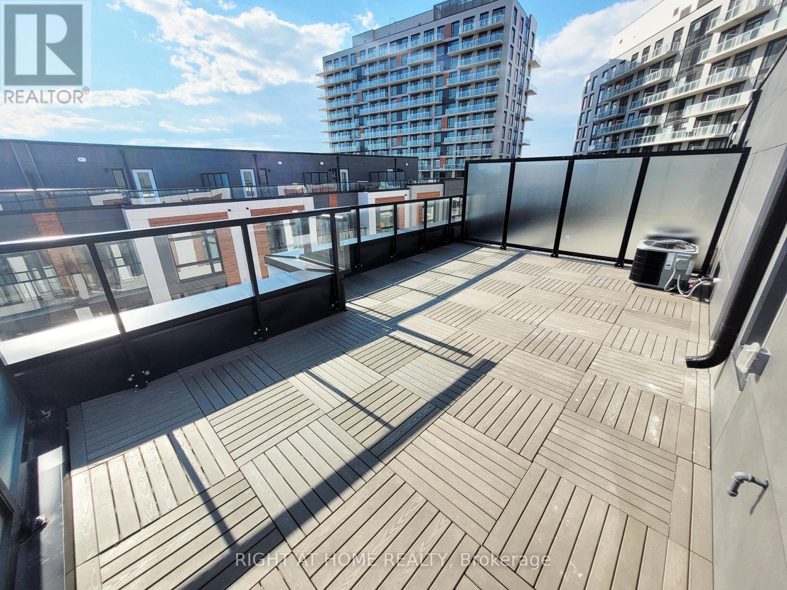 911 - 2 Steckley House Lane, Richmond Hill, Ontario  L4S 0N4 - Photo 25 - N12885530