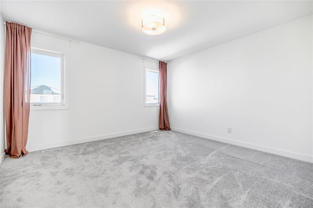 11 Eastfield Court, Winnipeg, Manitoba  R3Y 2H9 - Photo 18 - 202601844