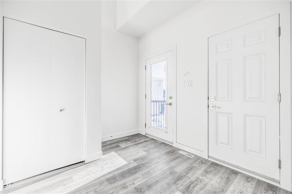 11 Eastfield Court, Winnipeg, Manitoba  R3Y 2H9 - Photo 3 - 202601844