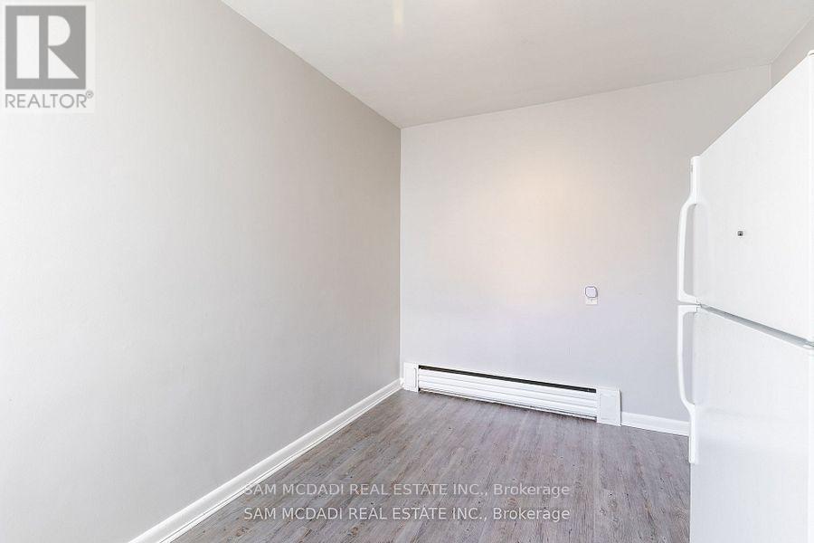 1710 Lakeshore Road W, Mississauga, Ontario  L5J 1J5 - Photo 10 - W12885514