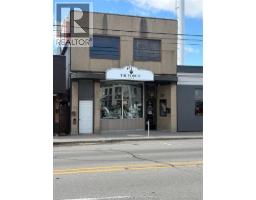 218 QUEEN STREET, Chatham, Ontario