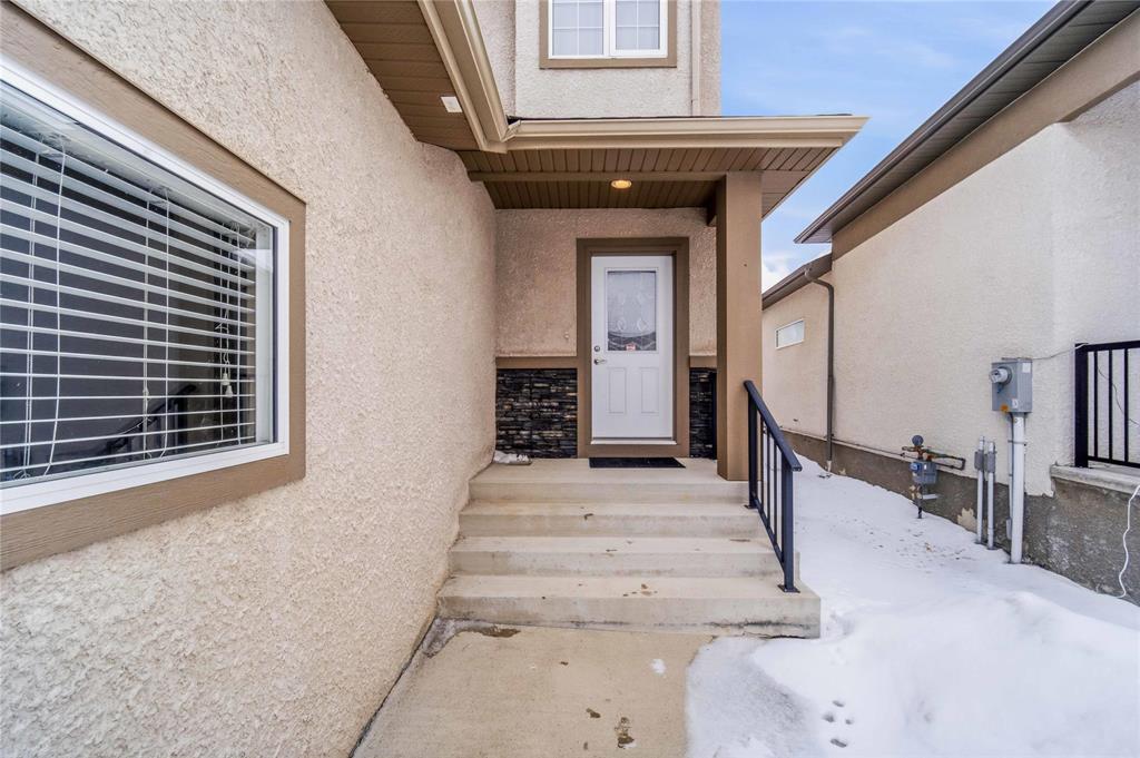 51 Murray Rougeau Crescent, Winnipeg, Manitoba  R2C 5P1 - Photo 1 - 202604650