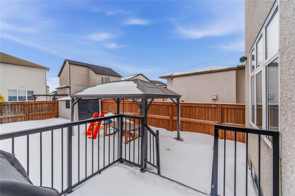 51 Murray Rougeau Crescent, Winnipeg, Manitoba  R2C 5P1 - Photo 36 - 202604650