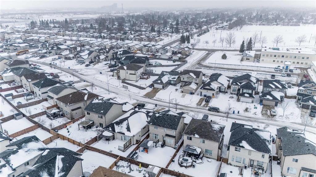 51 Murray Rougeau Crescent, Winnipeg, Manitoba  R2C 5P1 - Photo 42 - 202604650