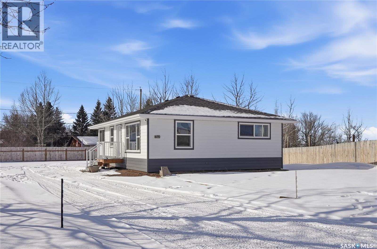670 Cory Street, Asquith, Saskatchewan  S0K 0J0 - Photo 2 - SK030475