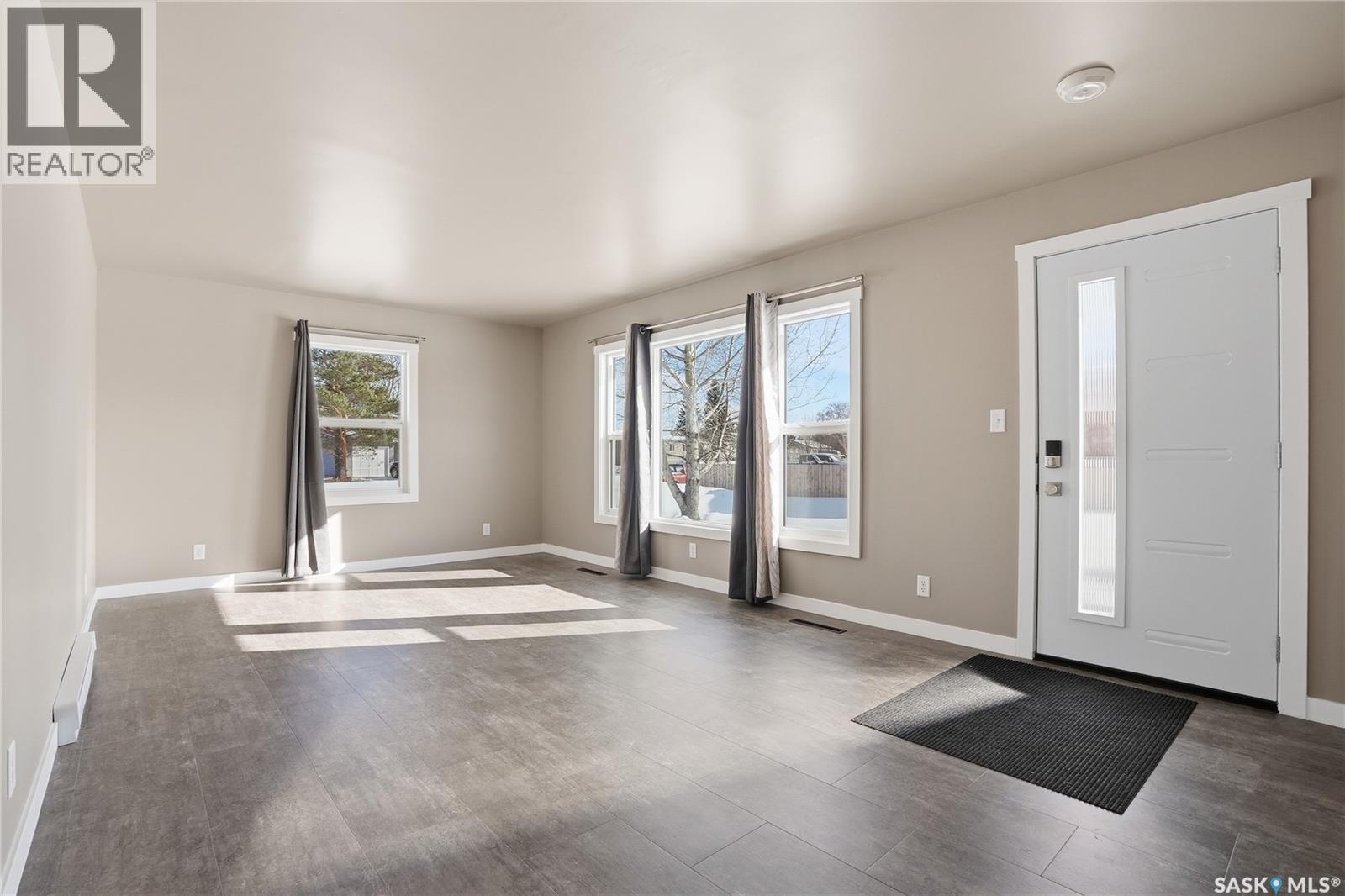 670 Cory Street, Asquith, Saskatchewan  S0K 0J0 - Photo 7 - SK030475