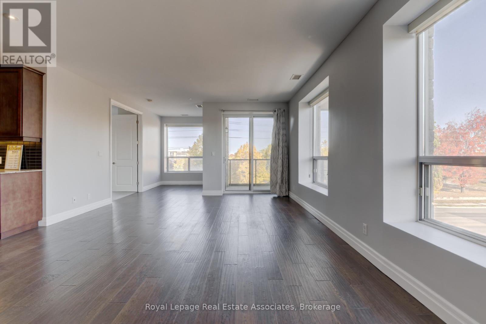 201 - 223 Erb Street W, Waterloo, Ontario  N2L 0B3 - Photo 17 - X12885548