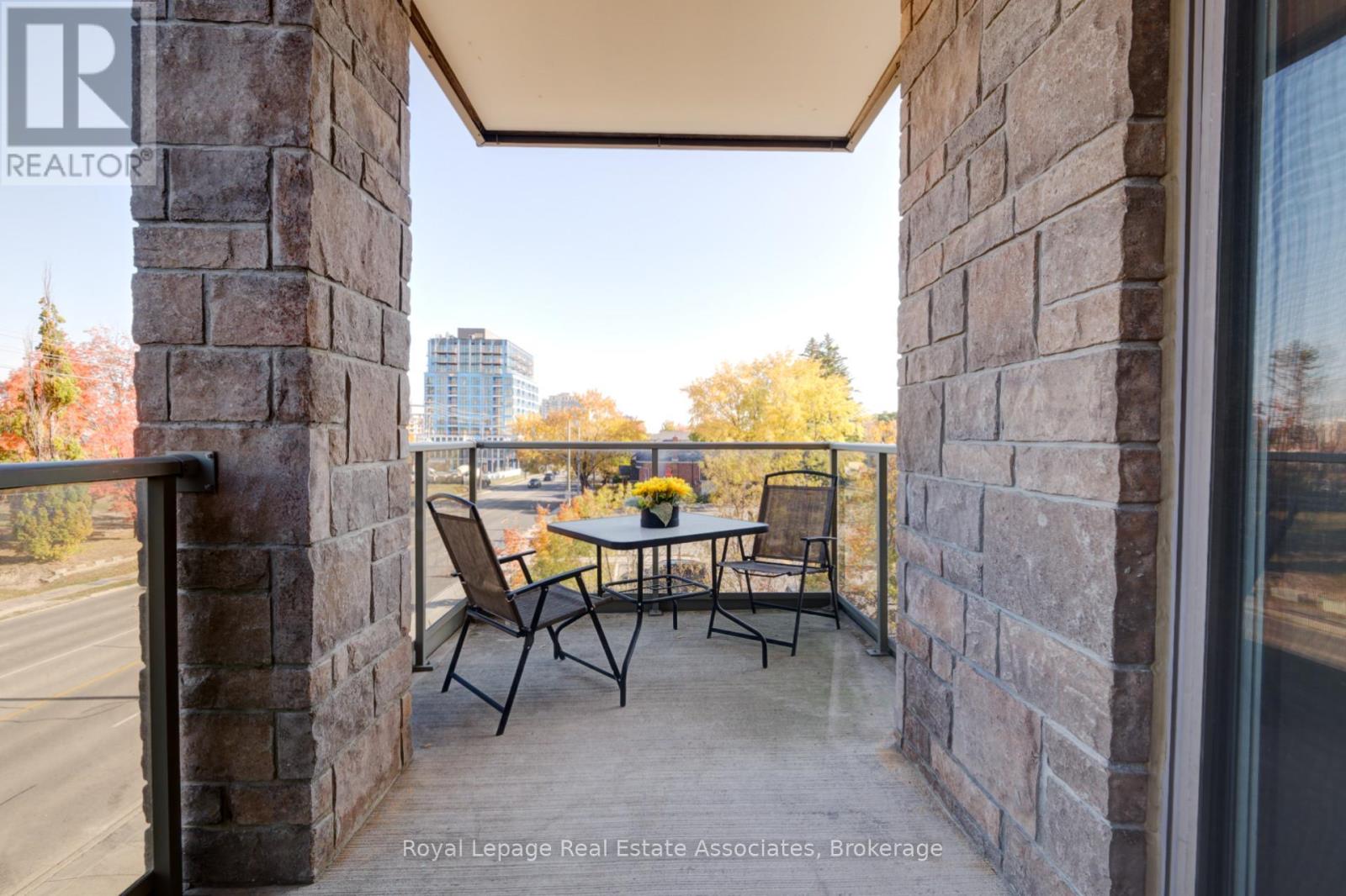 201 - 223 Erb Street W, Waterloo, Ontario  N2L 0B3 - Photo 26 - X12885548