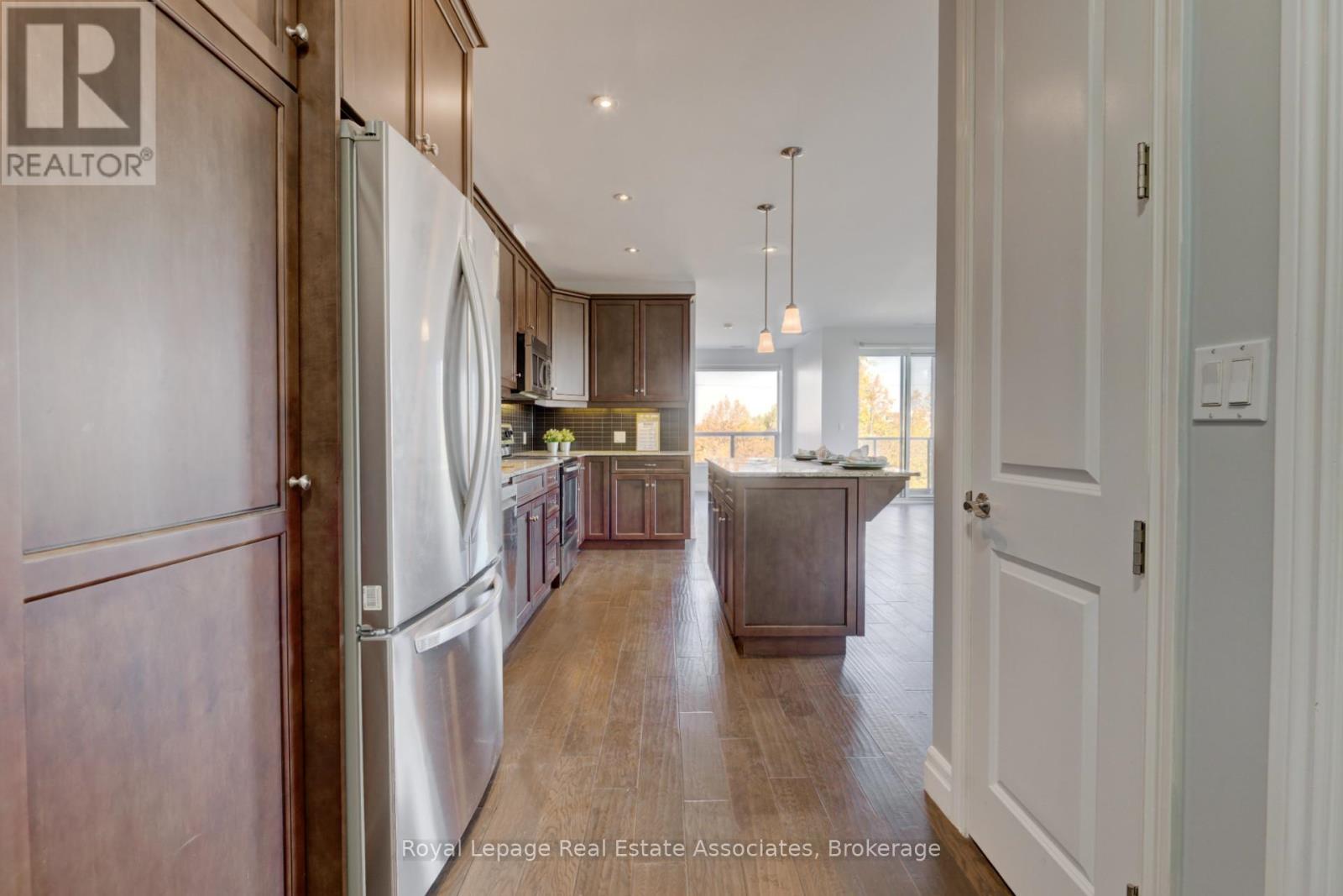 201 - 223 Erb Street W, Waterloo, Ontario  N2L 0B3 - Photo 7 - X12885548