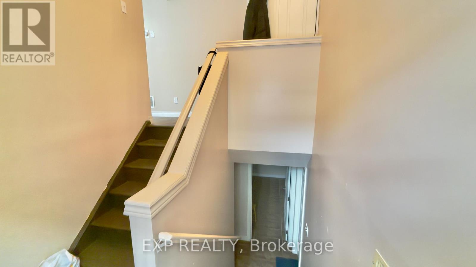 B - 16 Marshall Street, Waterloo, Ontario  N2J 2T2 - Photo 11 - X12885550