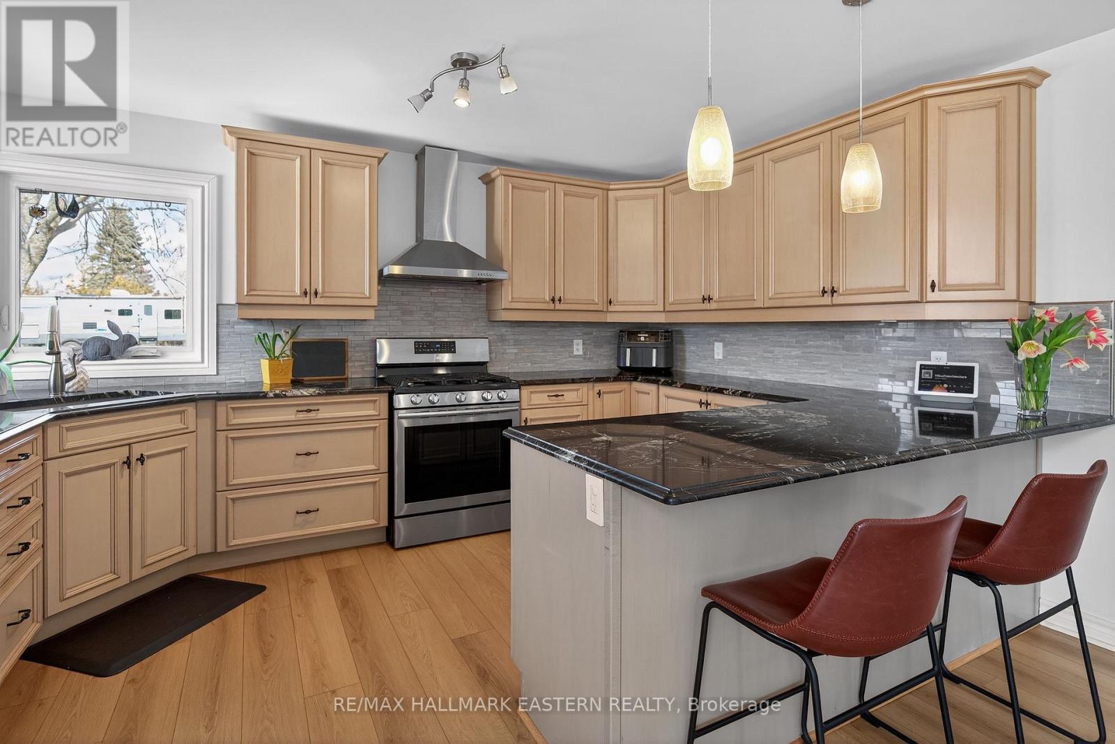 120 Victoria Drive, Kawartha Lakes, Ontario  K0M 1G0 - Photo 15 - X12885570