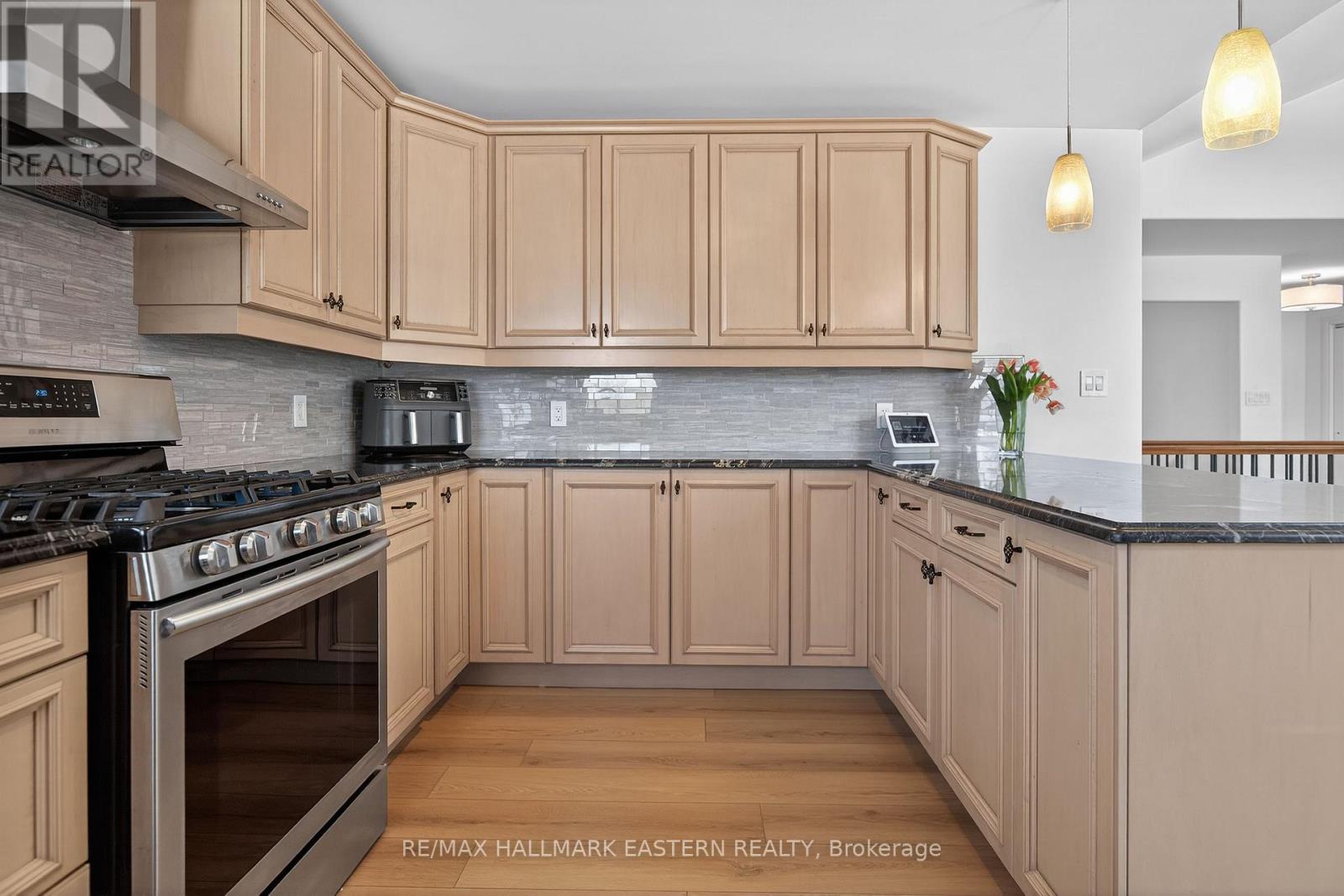 120 Victoria Drive, Kawartha Lakes, Ontario  K0M 1G0 - Photo 18 - X12885570