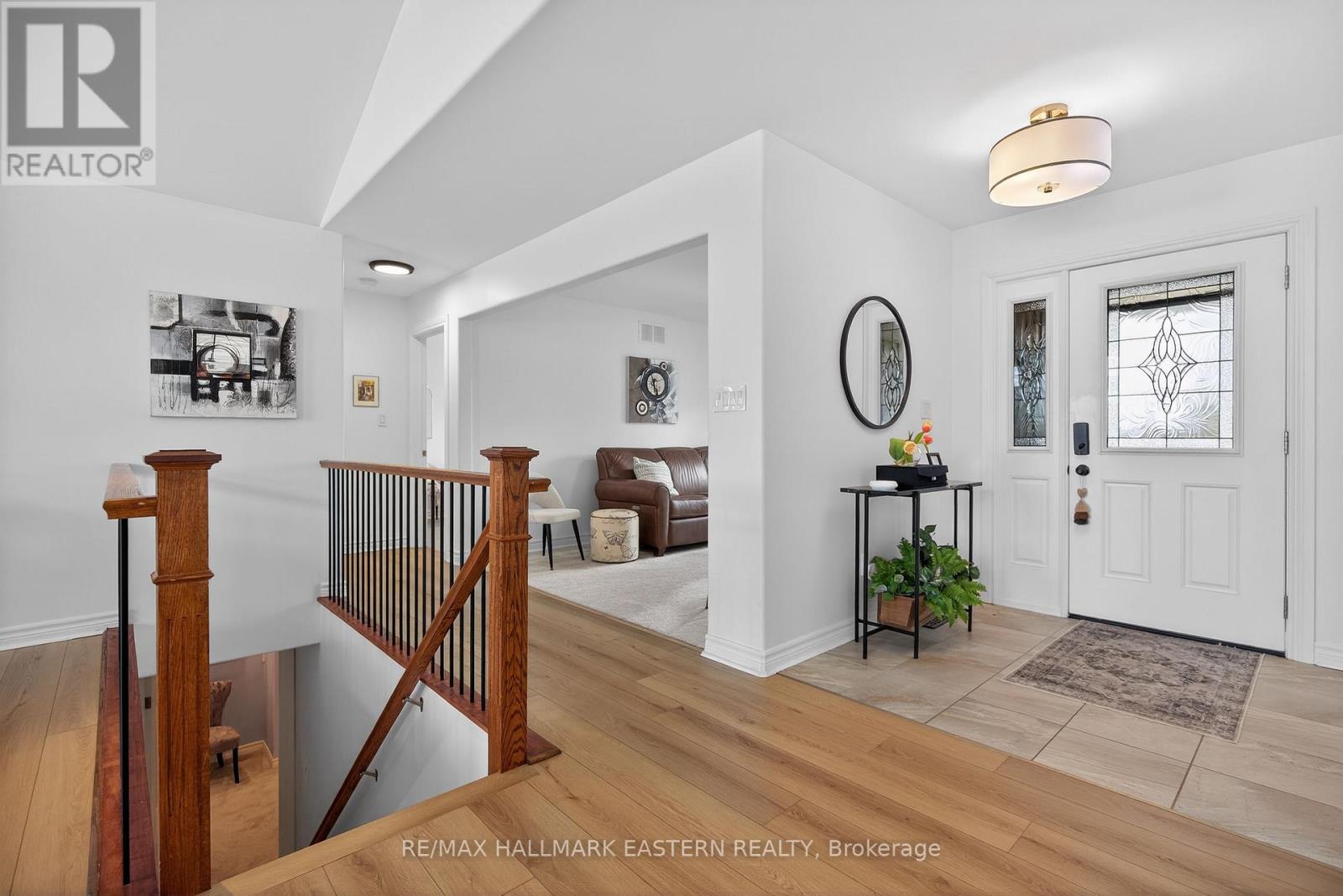 120 Victoria Drive, Kawartha Lakes, Ontario  K0M 1G0 - Photo 3 - X12885570