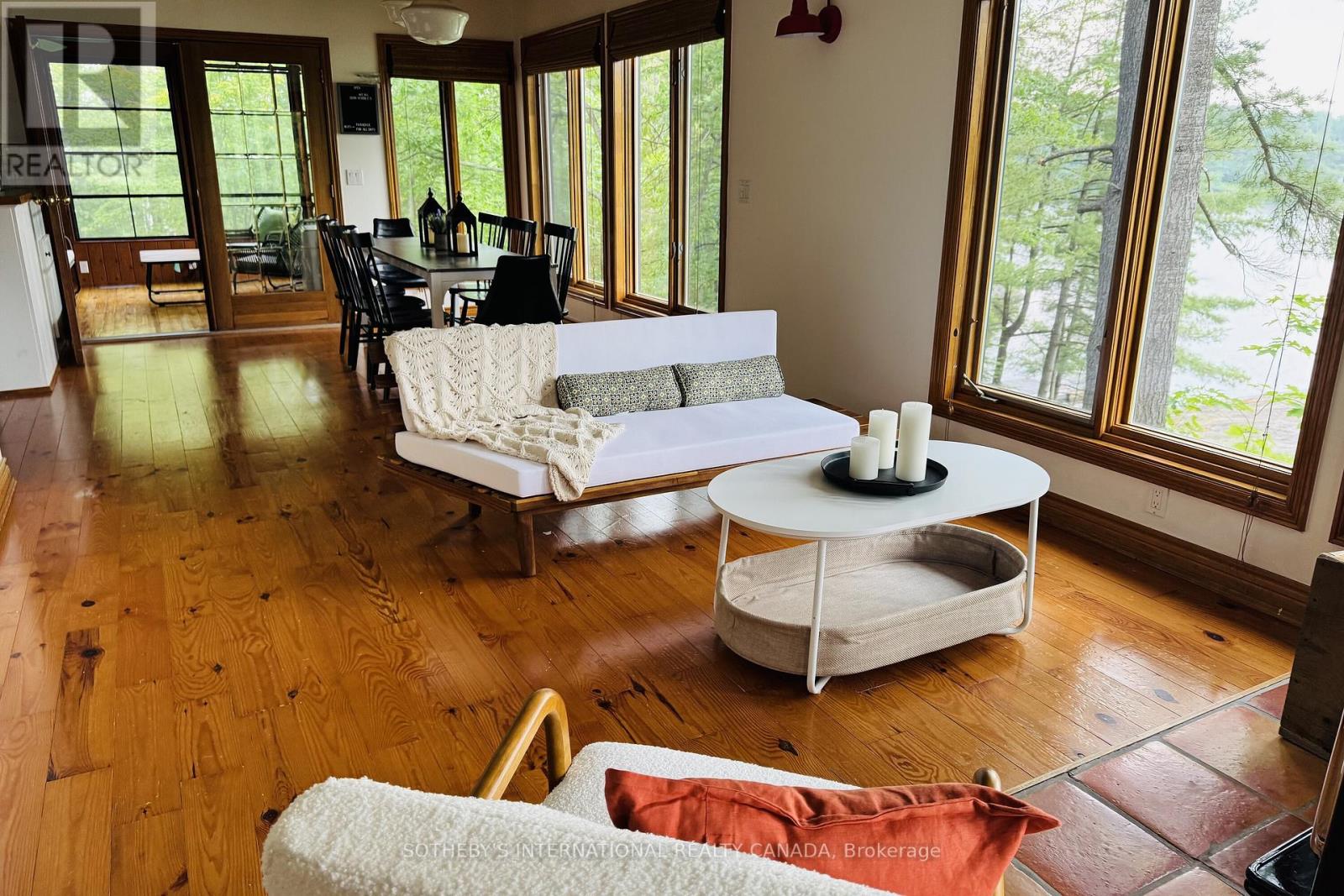 1074 Cooks Road, Gravenhurst (Ryde), Ontario  P1P 1R3 - Photo 12 - X12863952