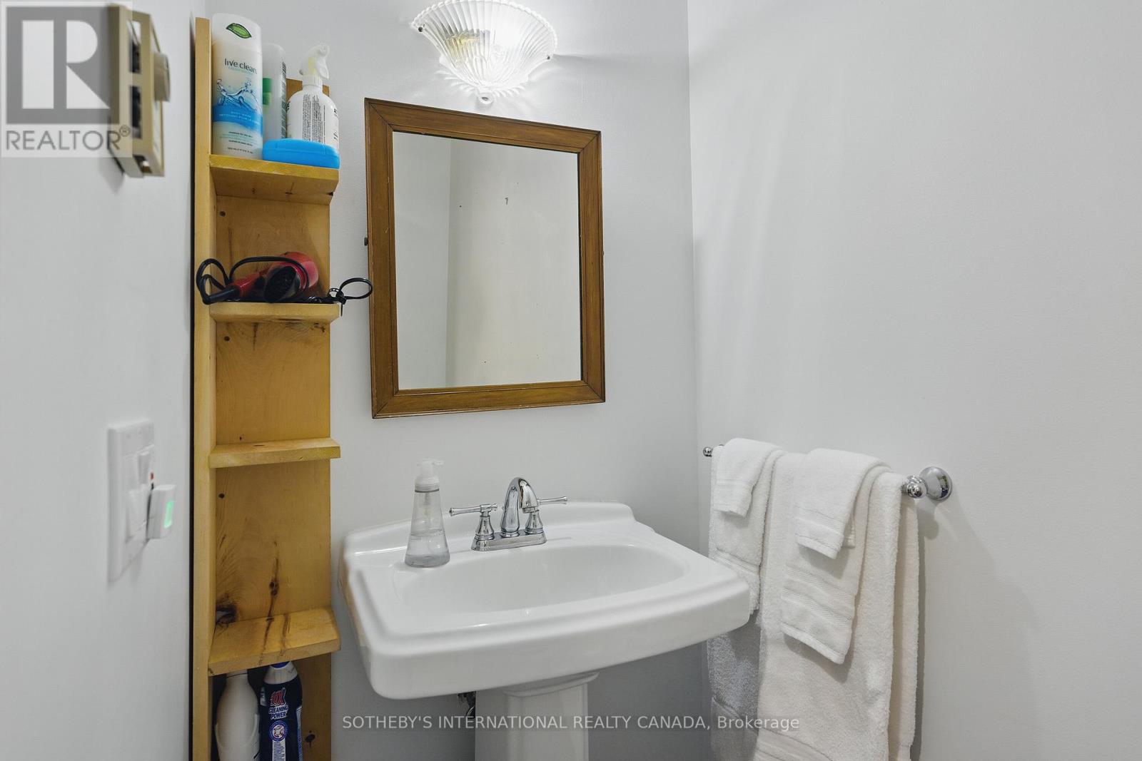 1074 Cooks Road, Gravenhurst (Ryde), Ontario  P1P 1R3 - Photo 7 - X12863952