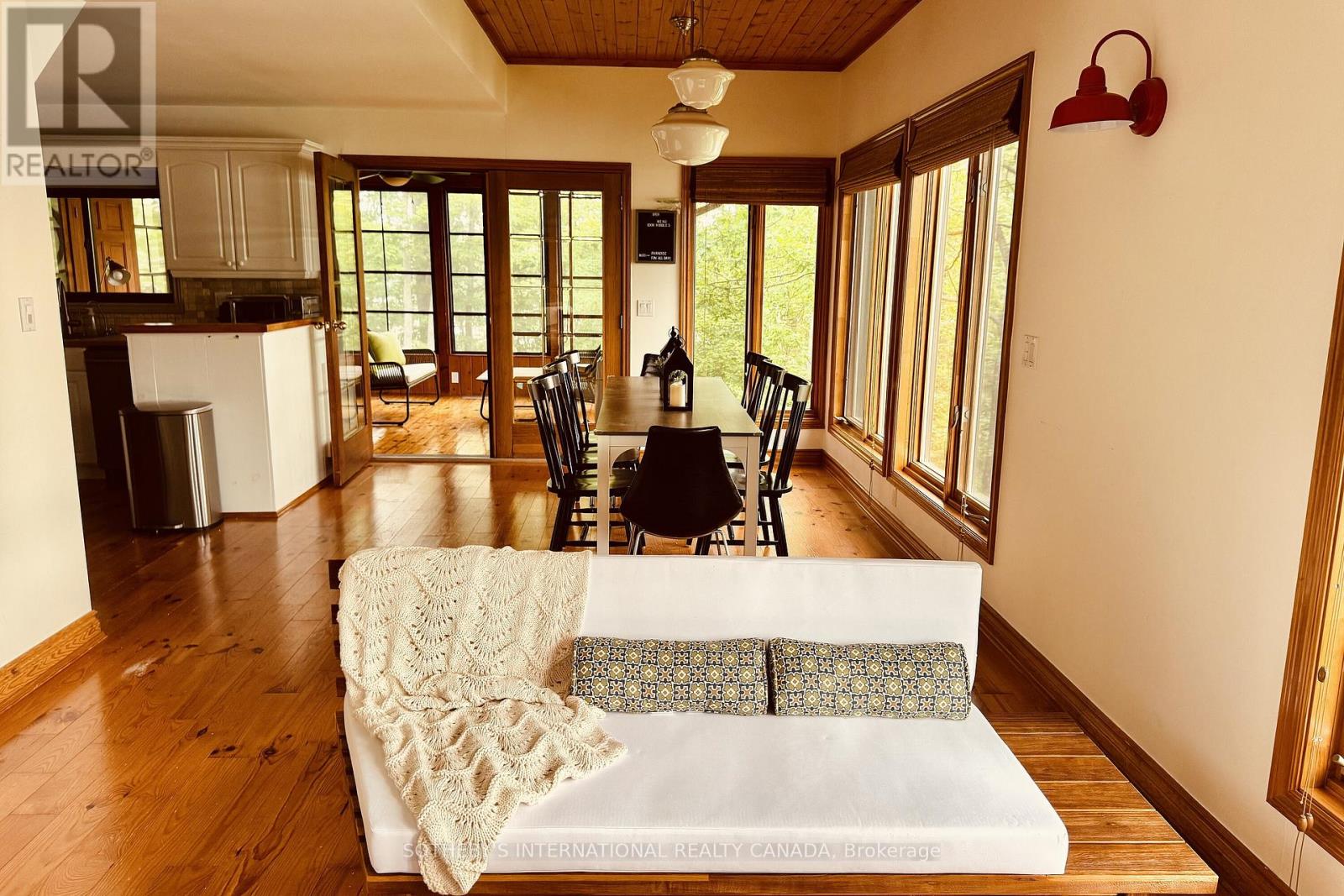 1074 Cooks Road, Gravenhurst (Ryde), Ontario  P1P 1R3 - Photo 13 - X12863952