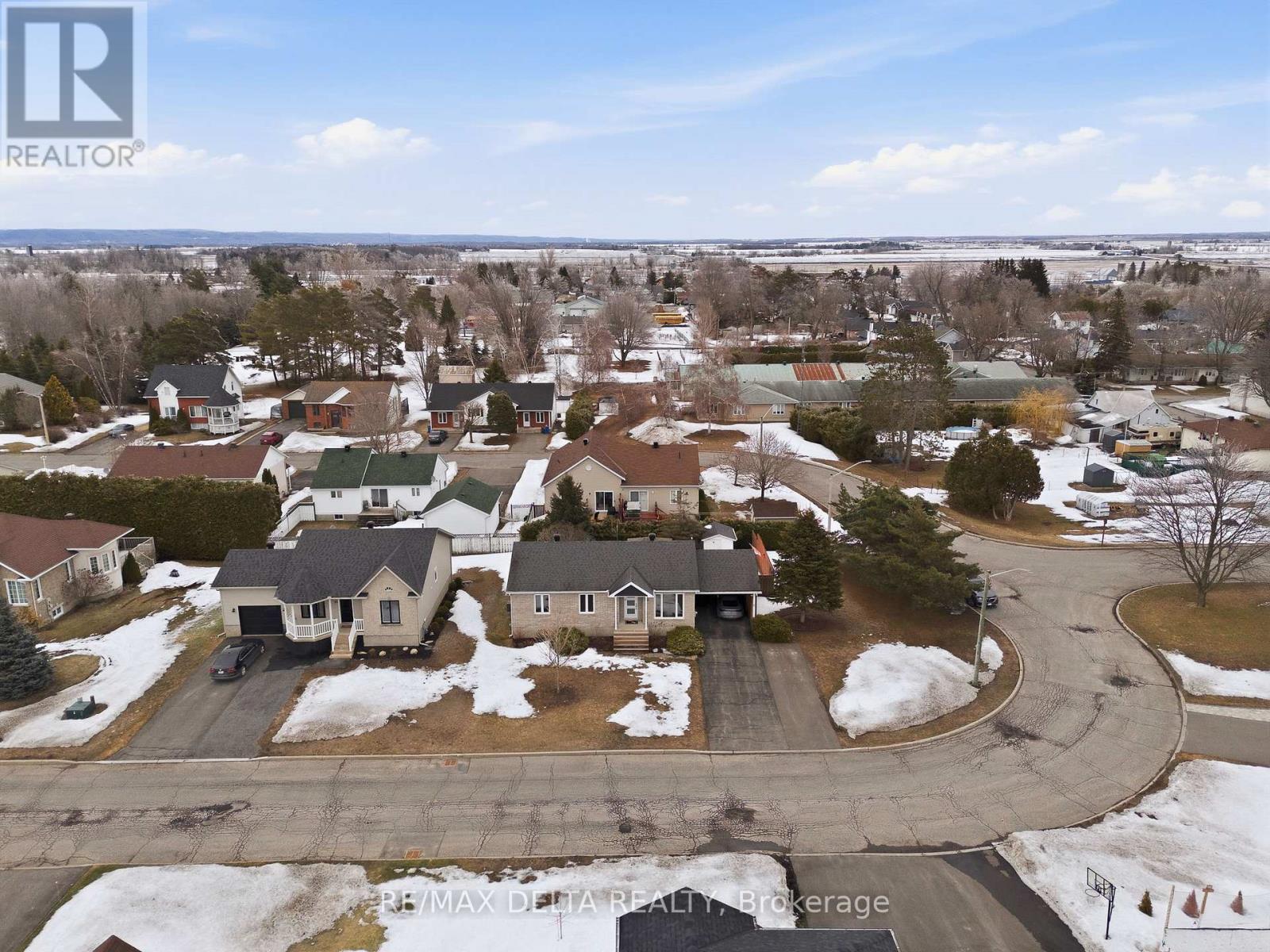 60 Richard Street, Alfred And Plantagenet, Ontario  K0B 1A0 - Photo 28 - X12885552