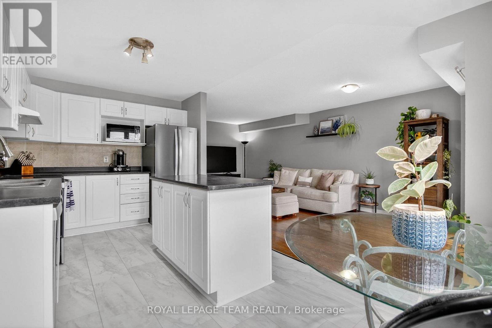 353 Brigitta Street, Ottawa, Ontario  K2S 0H9 - Photo 15 - X12885594