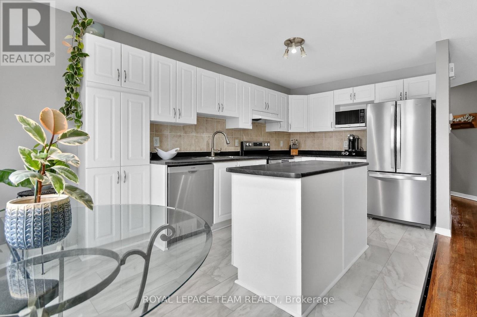 353 Brigitta Street, Ottawa, Ontario  K2S 0H9 - Photo 16 - X12885594