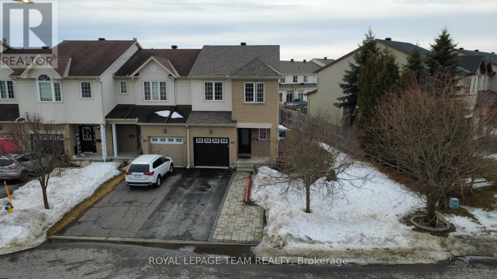 353 Brigitta Street, Ottawa, Ontario  K2S 0H9 - Photo 2 - X12885594