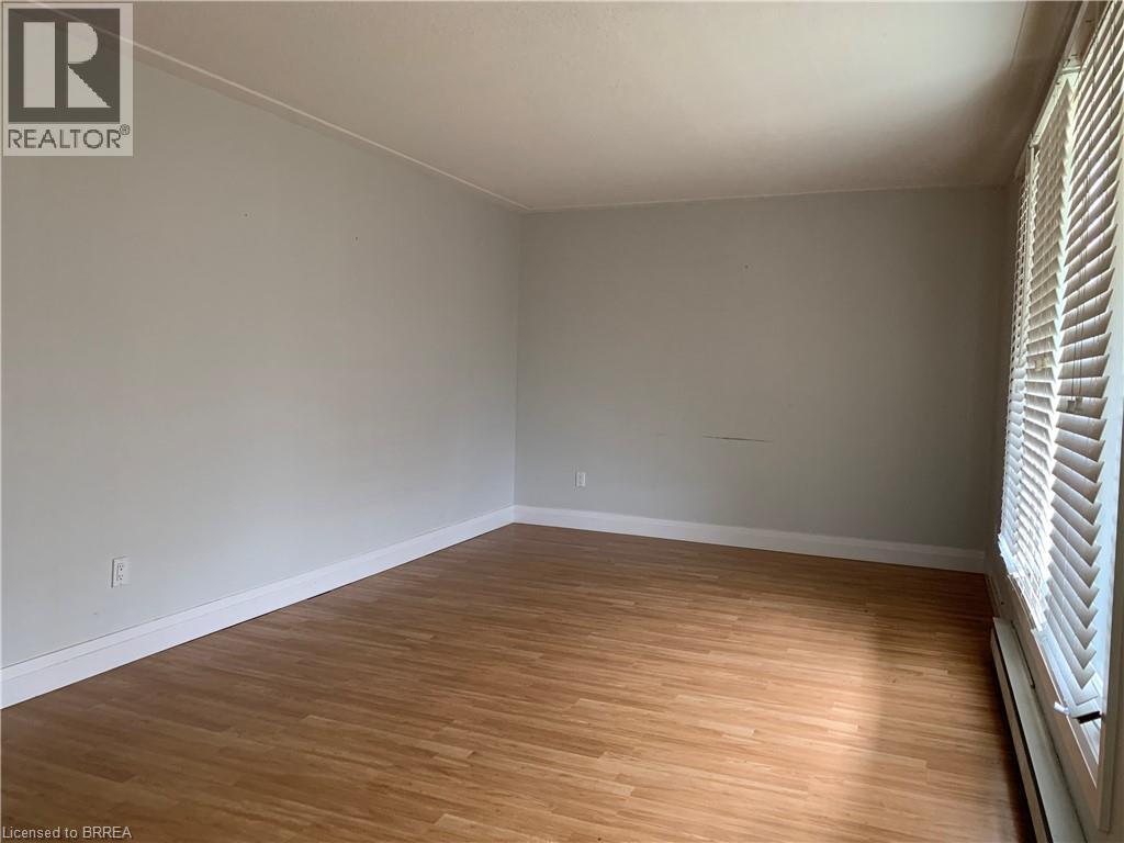 52 Ewing Drive Unit# A, Brantford, Ontario  N3R 5H8 - Photo 3 - 40812258