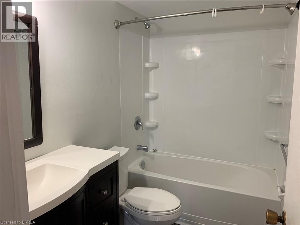 52 Ewing Drive Unit# A, Brantford, Ontario  N3R 5H8 - Photo 8 - 40812258