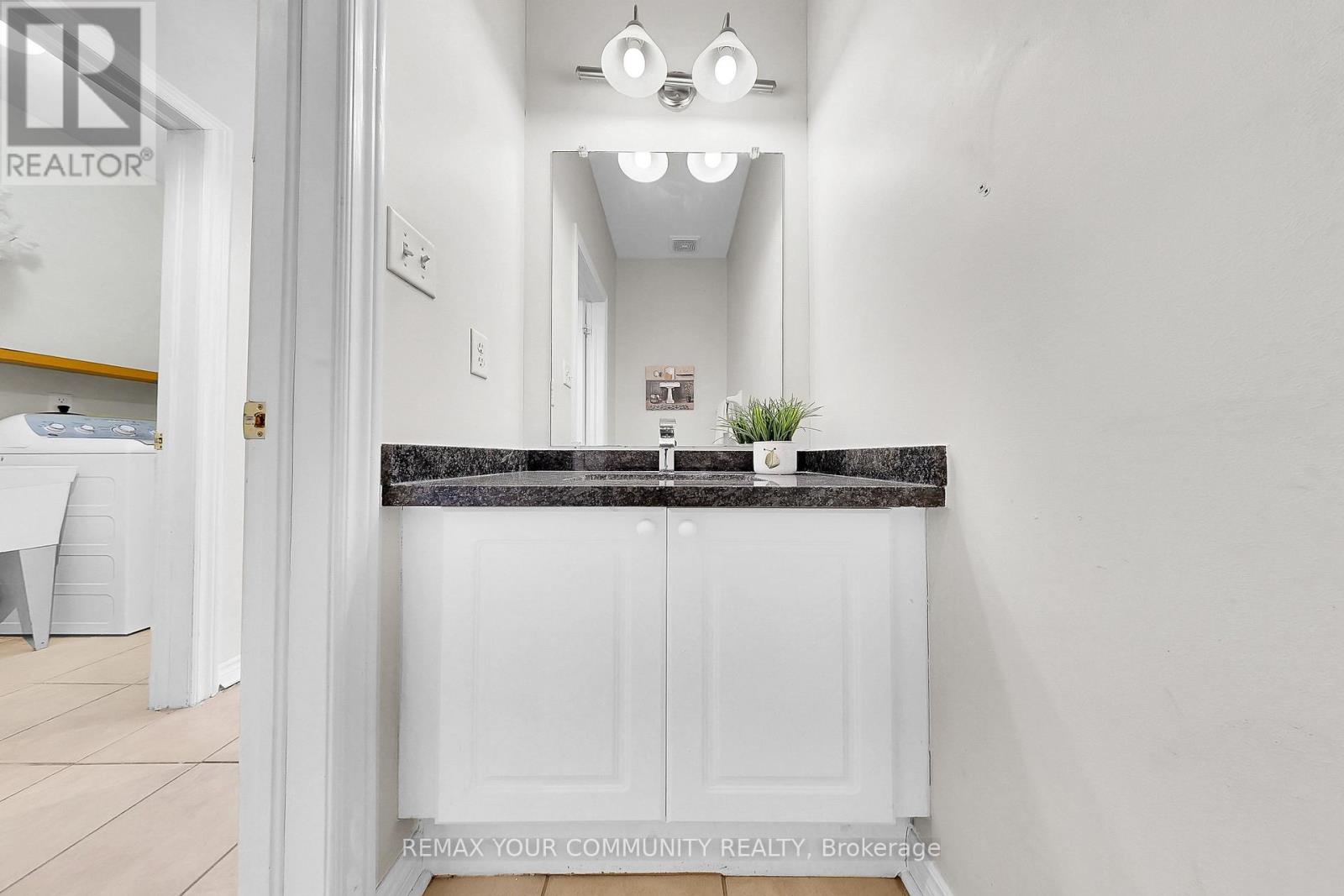 111 Worthington Avenue, Richmond Hill, Ontario  L4E 3Z6 - Photo 14 - N12836478