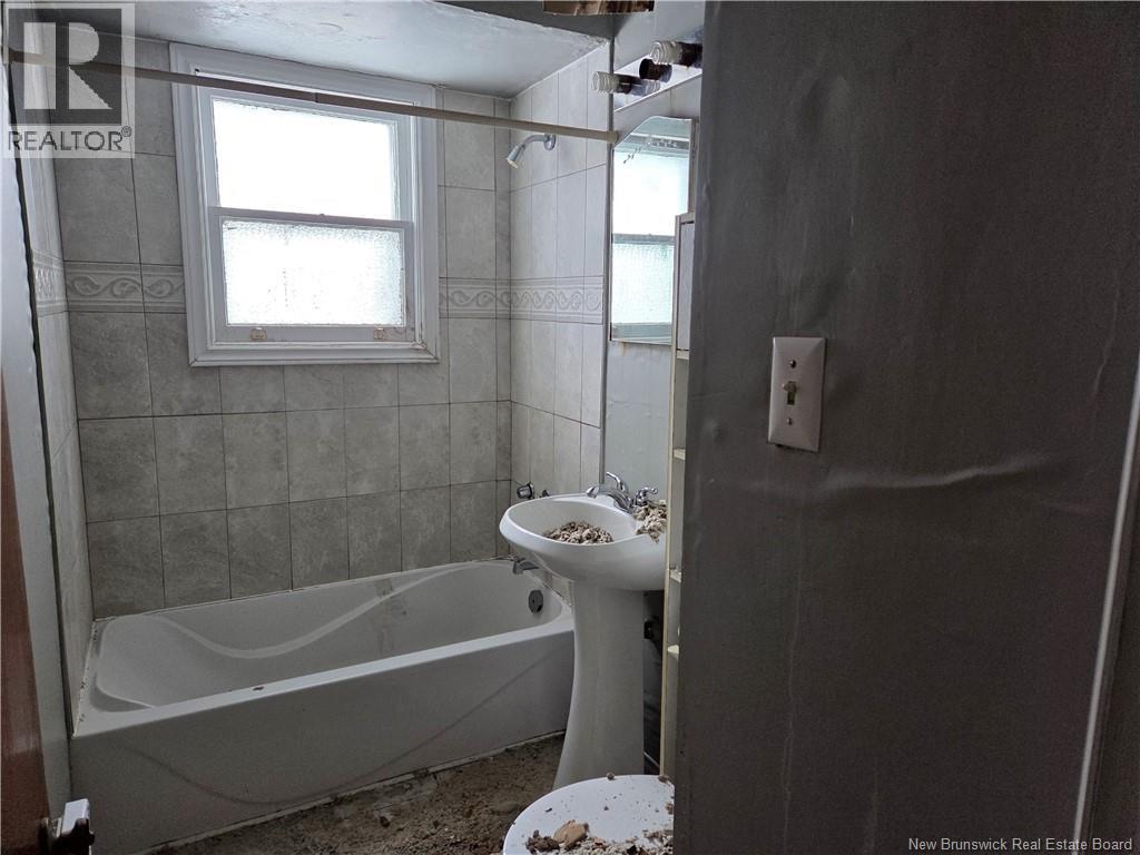 546 High Street, Moncton, New Brunswick  E1C 6E7 - Photo 13 - NB135087