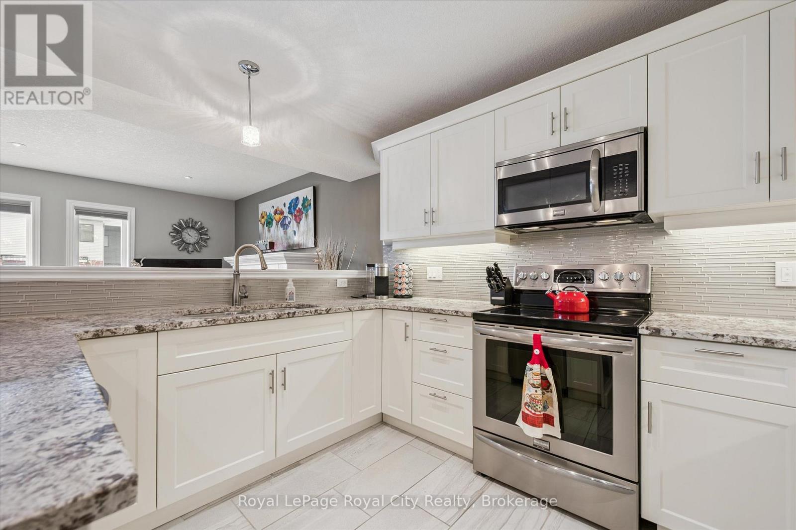 235 Spencer Drive, Centre Wellington, Ontario  N0B 1S0 - Photo 7 - X12885556