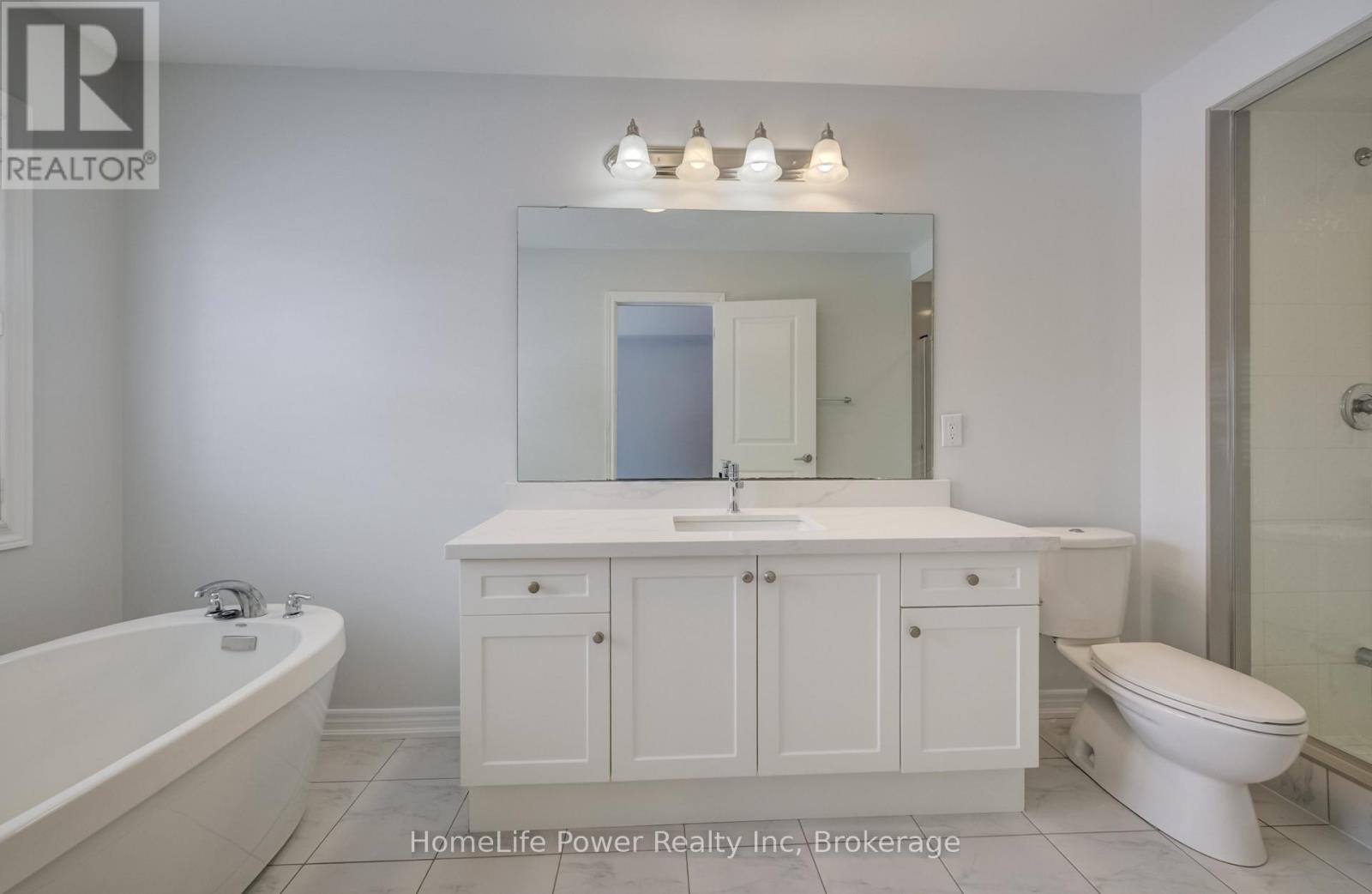 56 Reistwood Drive, Kitchener, Ontario  N2R 0N8 - Photo 24 - X12885592