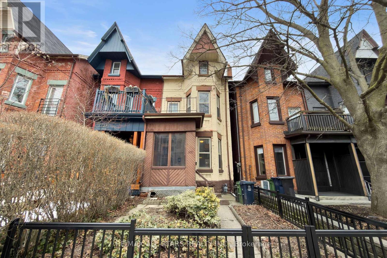 271 LISGAR STREET, Toronto, Ontario