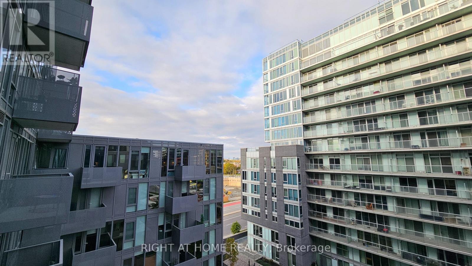 728 - 38 Monte Kwinter Court, Toronto, Ontario M3H 0E2 - Photo 13 - C12885574