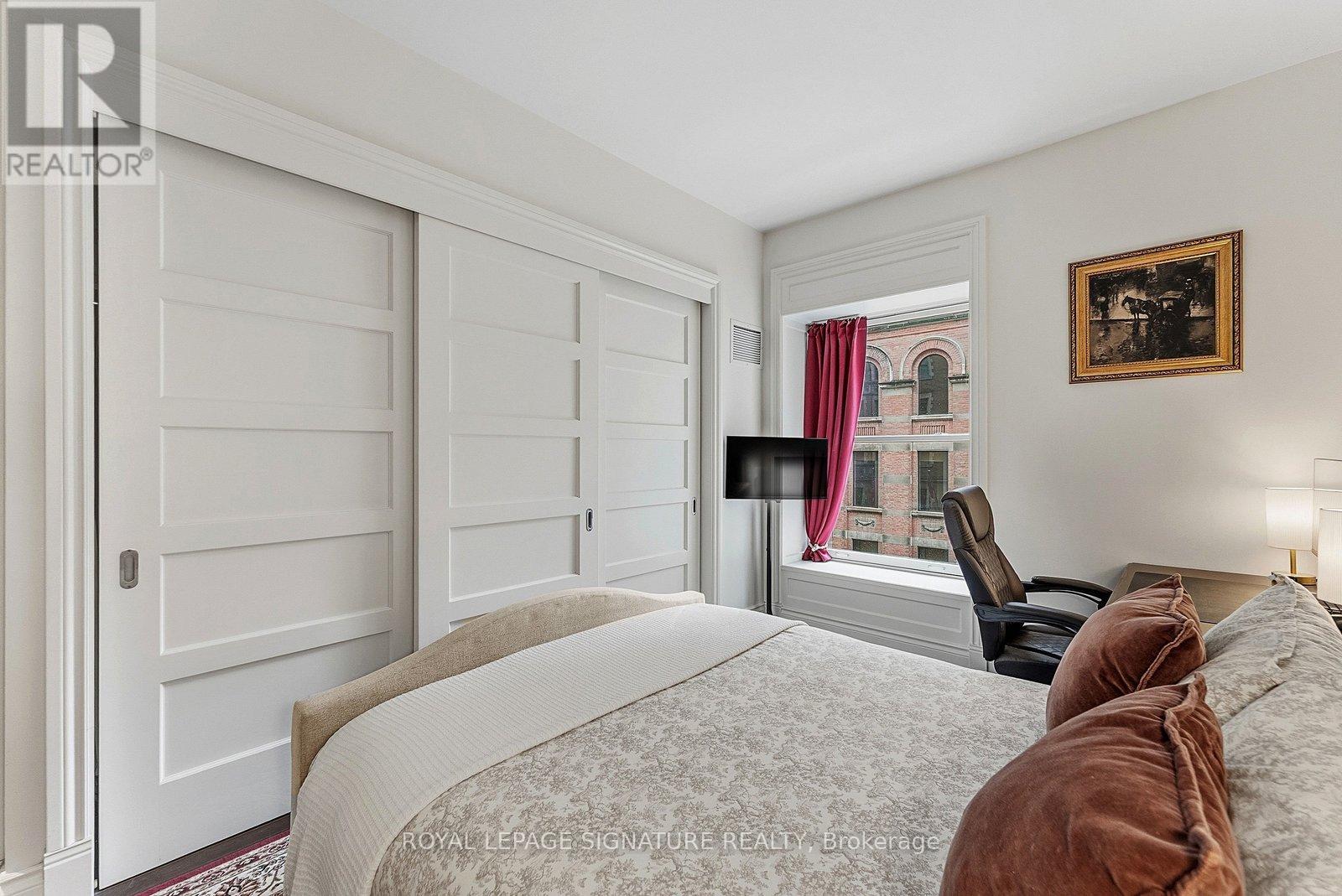 339 - 22 Leader Lane, Toronto, Ontario  M5E 0B2 - Photo 19 - C12885606