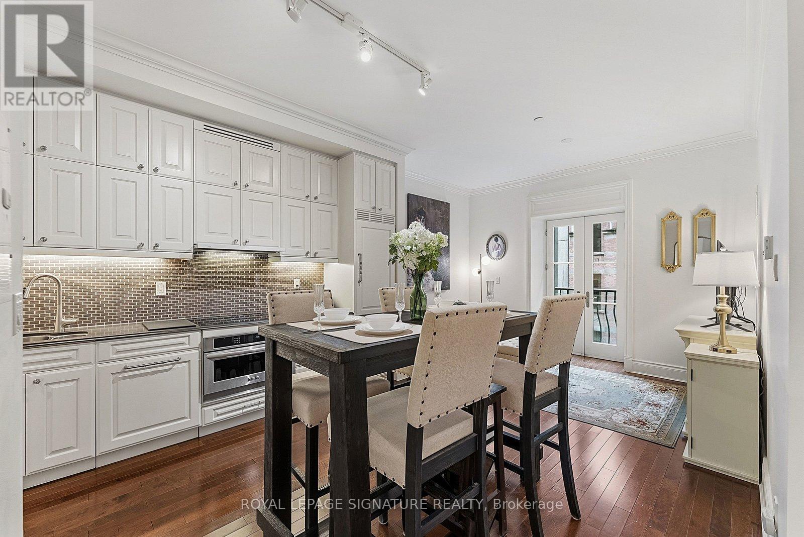 339 - 22 Leader Lane, Toronto, Ontario  M5E 0B2 - Photo 8 - C12885606