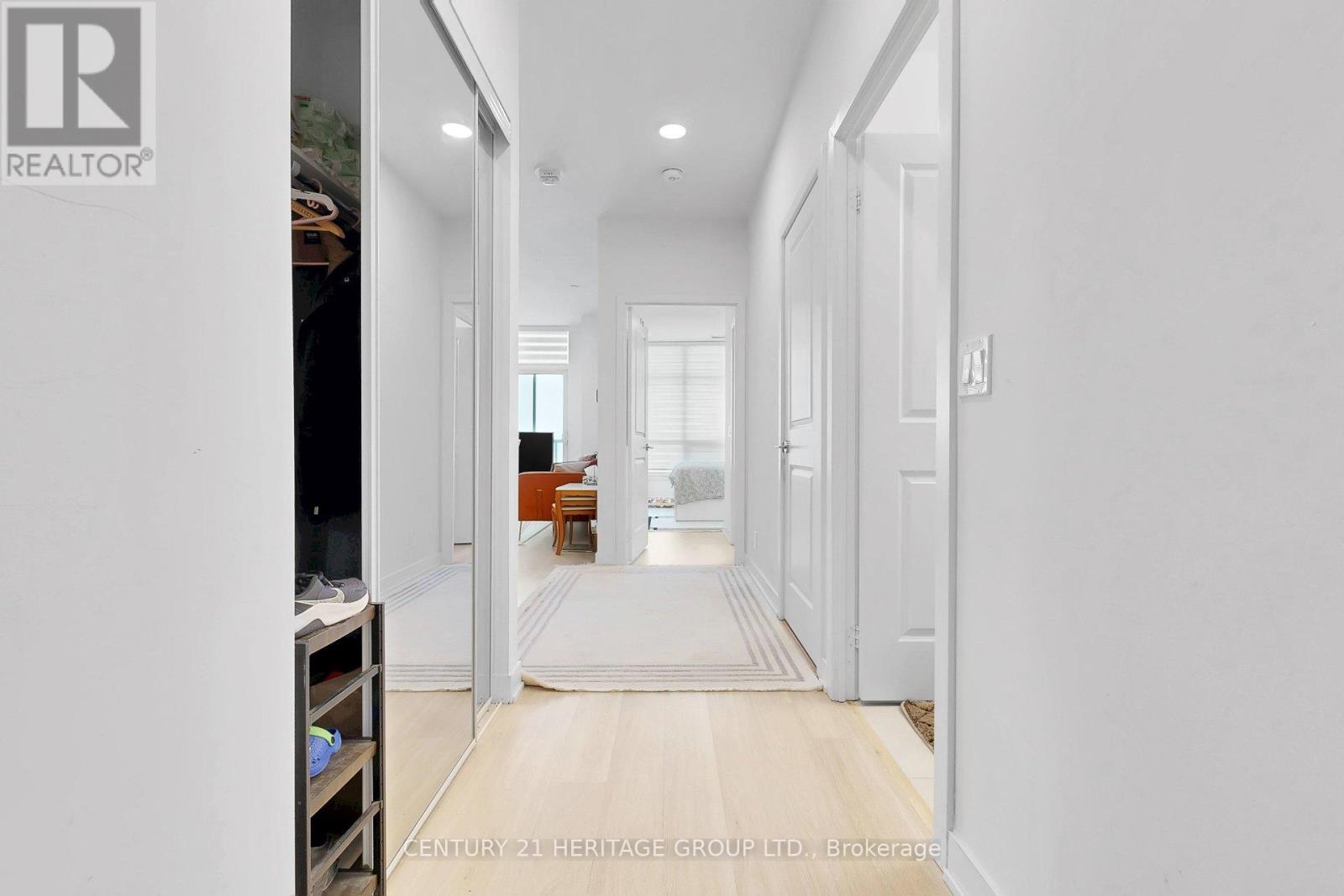 3504 - 30 Upper Mall Way, Vaughan, Ontario  L4J 0L7 - Photo 10 - N12885580