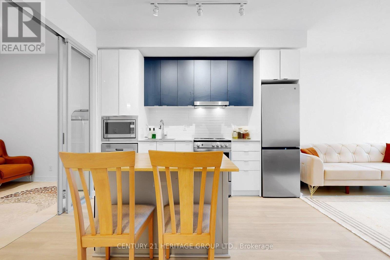 3504 - 30 Upper Mall Way, Vaughan, Ontario  L4J 0L7 - Photo 14 - N12885580