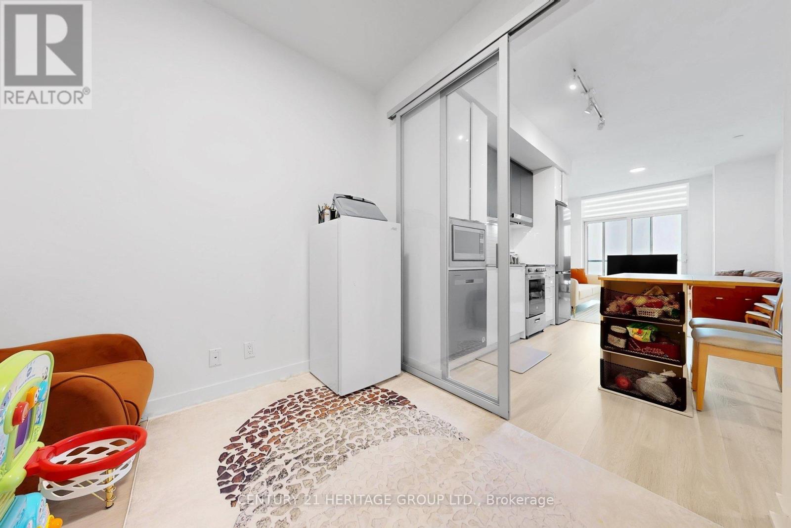 3504 - 30 Upper Mall Way, Vaughan, Ontario  L4J 0L7 - Photo 20 - N12885580