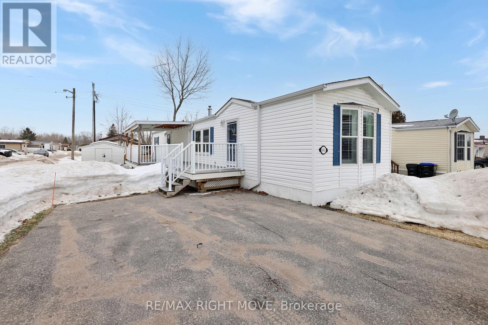 4041 Ash Crescent, Severn, Ontario  L3V 0V1 - Photo 2 - S12885576