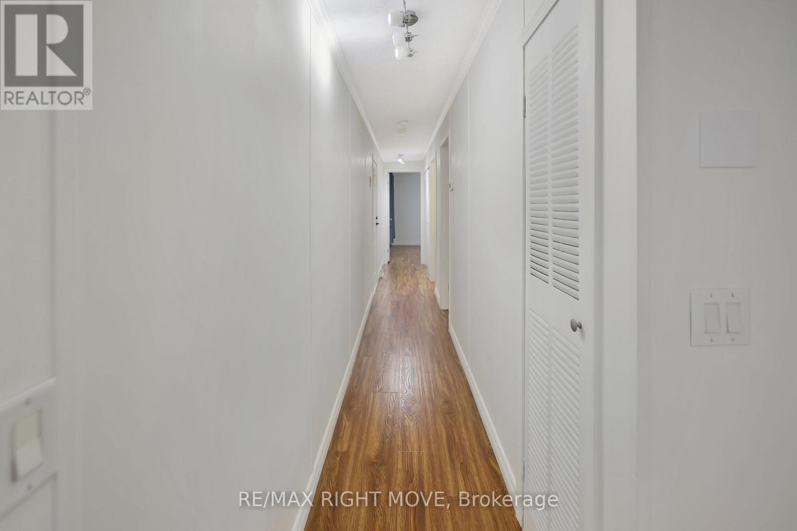 4041 Ash Crescent, Severn, Ontario  L3V 0V1 - Photo 7 - S12885576