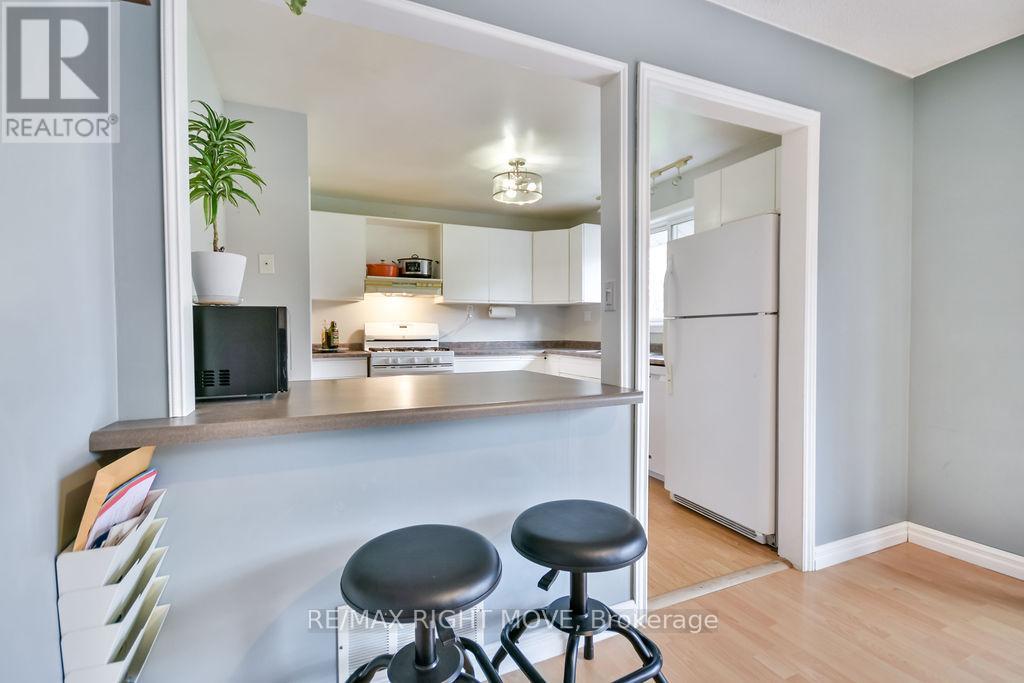 3811 Leo Crescent, Ramara, Ontario  L3V 0L1 - Photo 10 - S12885608