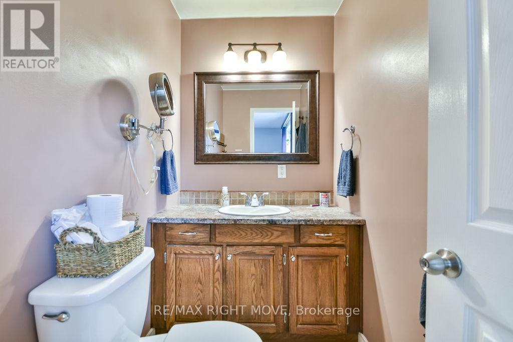 3811 Leo Crescent, Ramara, Ontario  L3V 0L1 - Photo 24 - S12885608