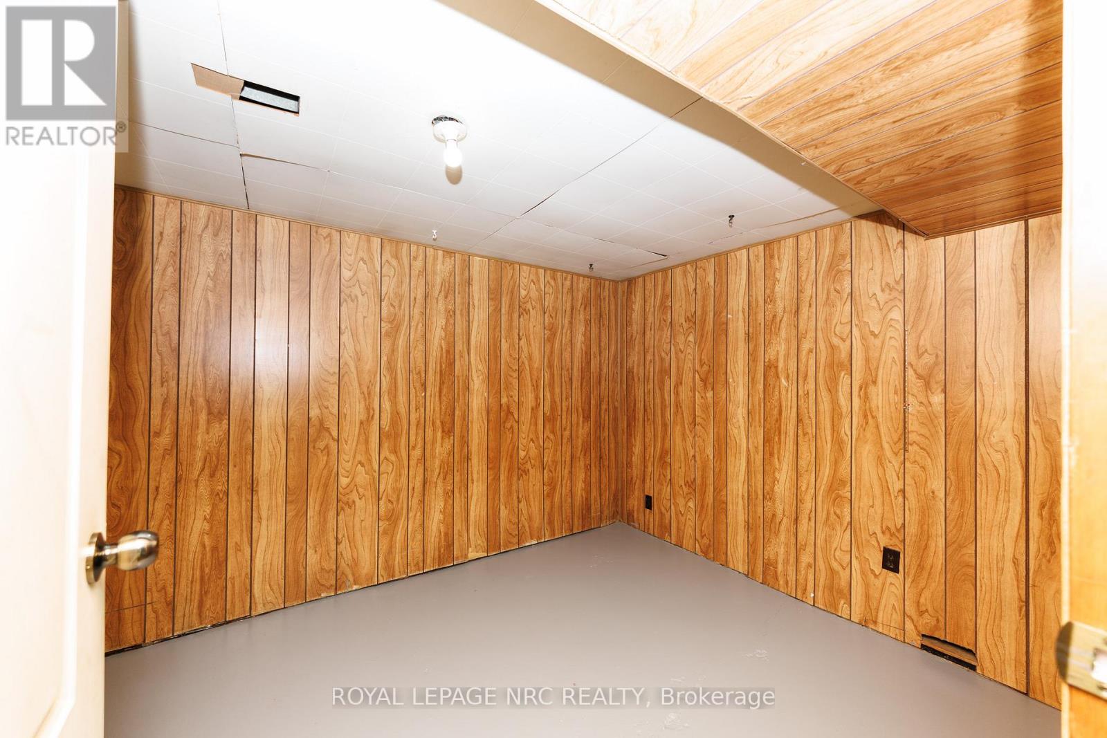 33 Strathmore Crescent, Welland, Ontario  L3B 1B8 - Photo 31 - X12885584