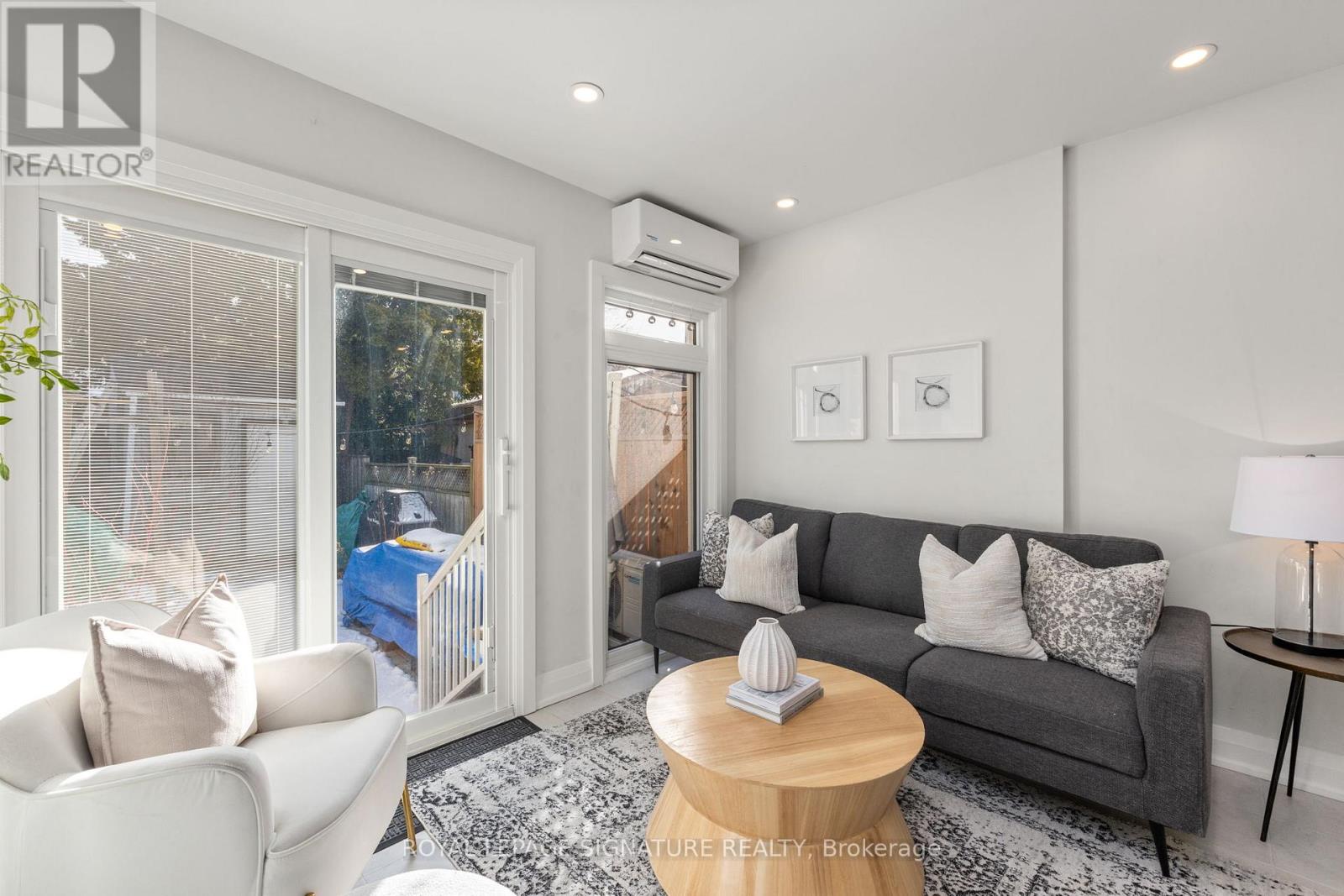 493 Jane Street, Toronto, Ontario  M6S 4A1 - Photo 19 - W12885604