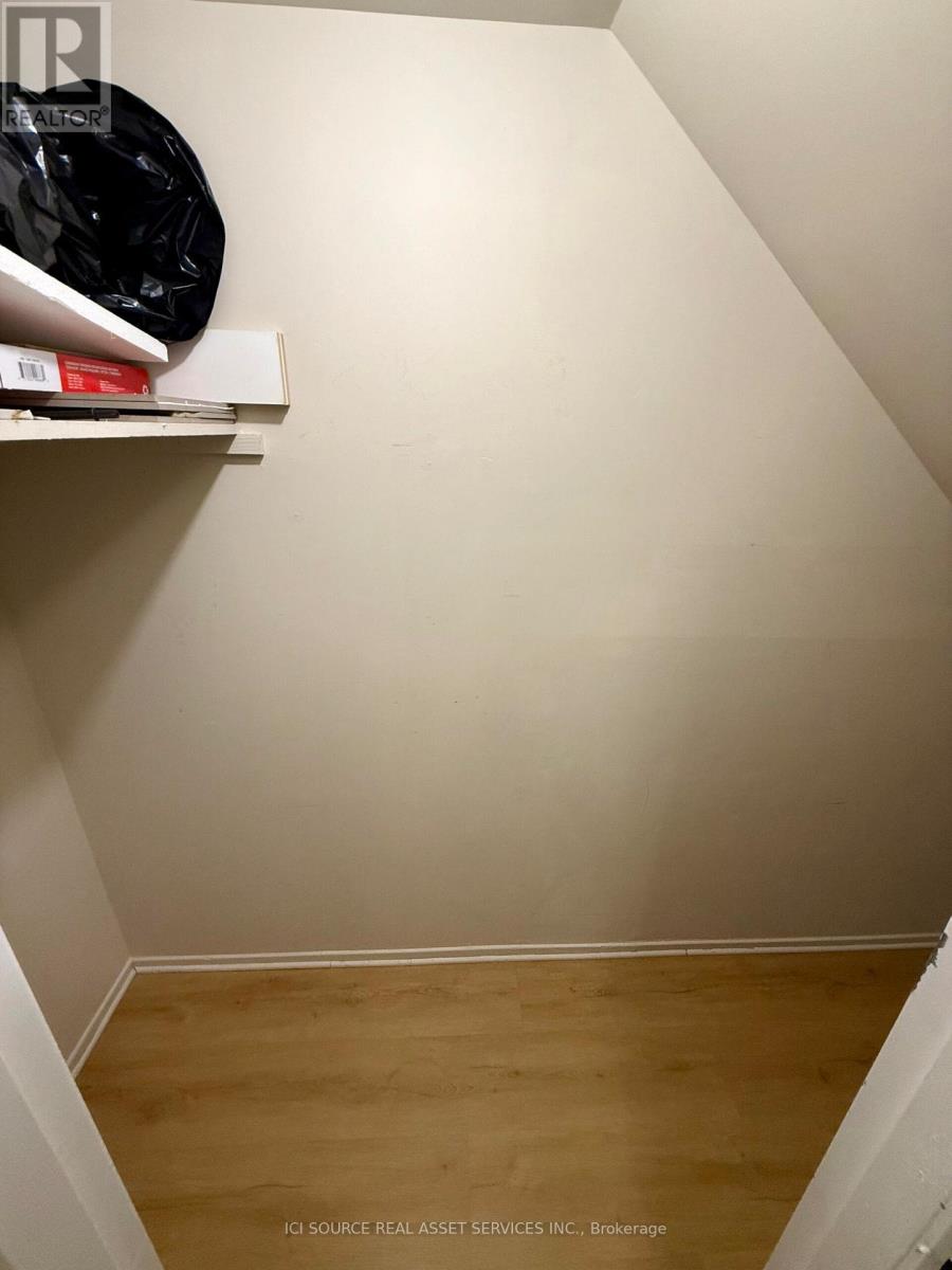 8 Blue Moon Private, Ottawa, Ontario  K1K 4K6 - Photo 11 - X12885572